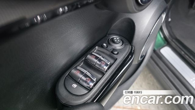 Mini Cooper 2016 — photo 13