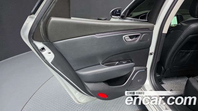Renault Korea SM6 2016 — photo 15