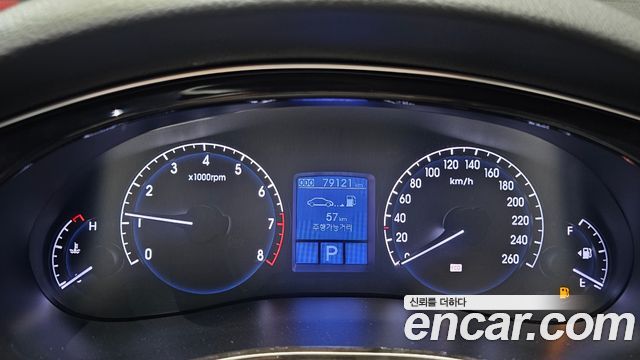 Hyundai Genesis 2014 — photo 8