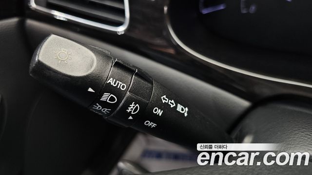 Hyundai Genesis 2014 — photo 17