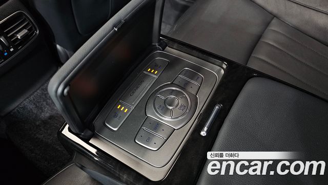 Hyundai Genesis 2014 — photo 19