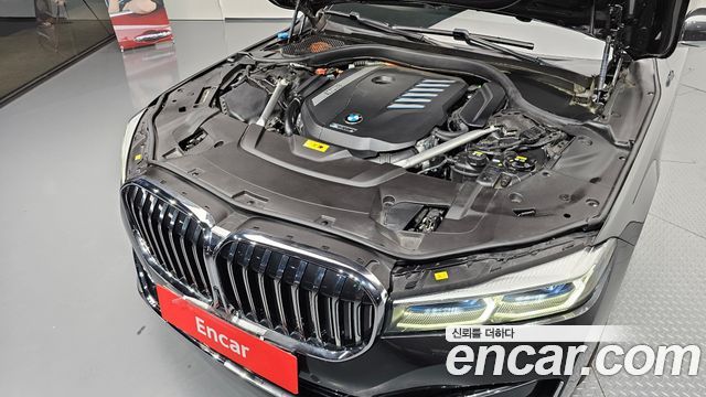 BMW 7-Series 2020 — photo 6
