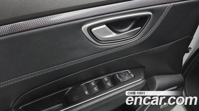 Renault Korea SM6 2017 — photo 19