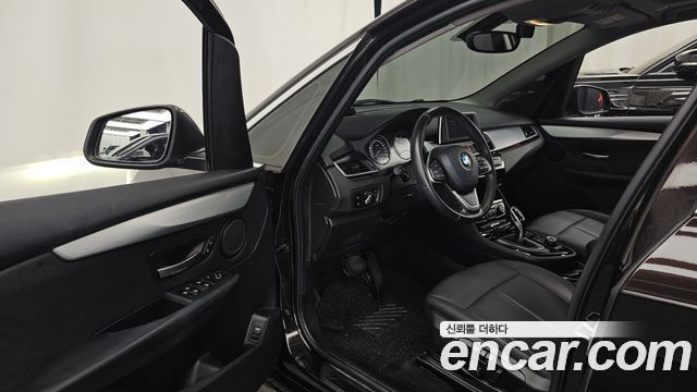 BMW 2-Series 2020 — photo 10