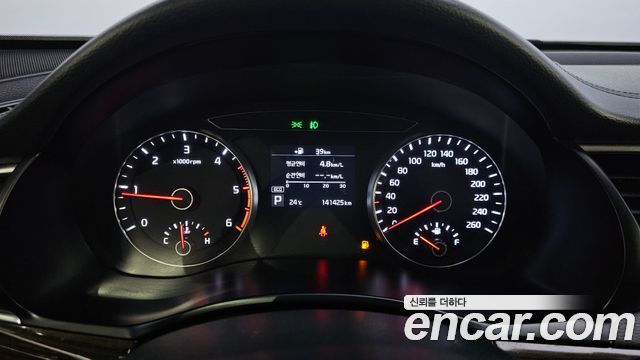 Kia K7 2018 — photo 8
