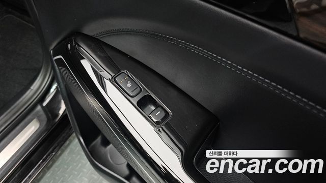 Kia K7 2018 — photo 18