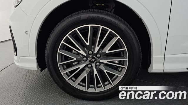 Audi Q3 2025 — photo 5