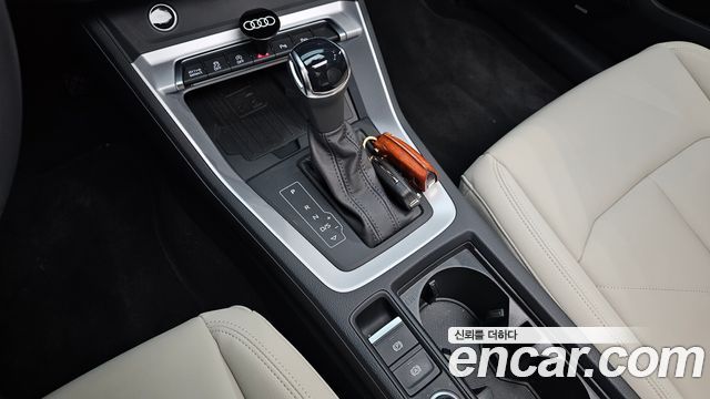 Audi Q3 2025 — photo 12