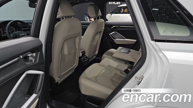 Audi Q3 2025 — photo 18