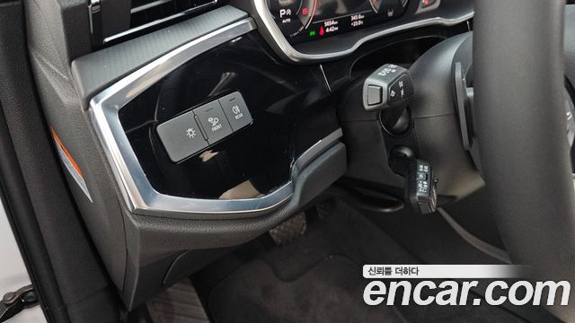 Audi Q3 2025 — photo 27