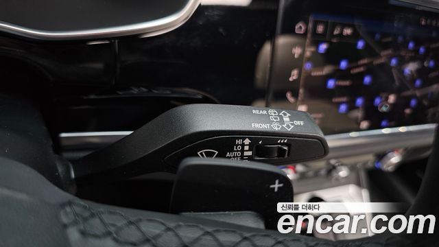 Audi Q3 2025 — photo 29