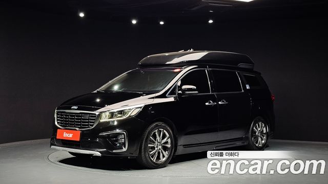 Kia Canival 2020 — photo 1