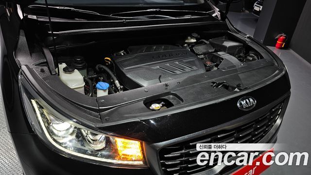 Kia Canival 2020 — photo 6