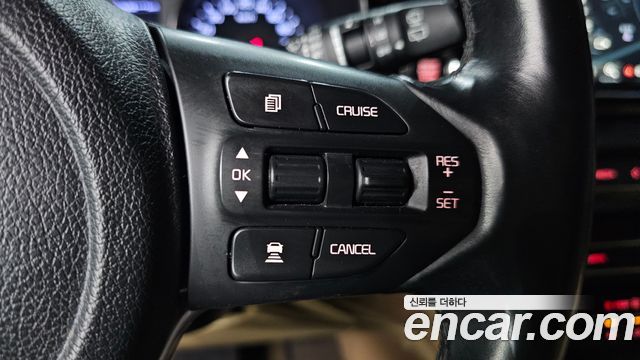 Kia Canival 2020 — photo 23