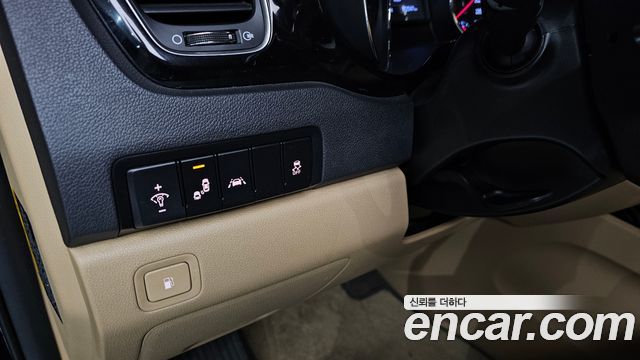 Kia Canival 2020 — photo 30