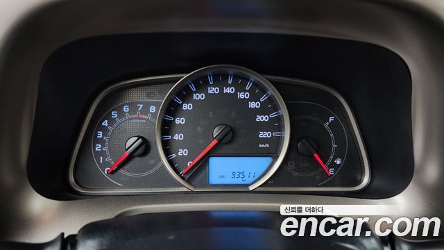 Toyota RAV4 2014 — photo 8