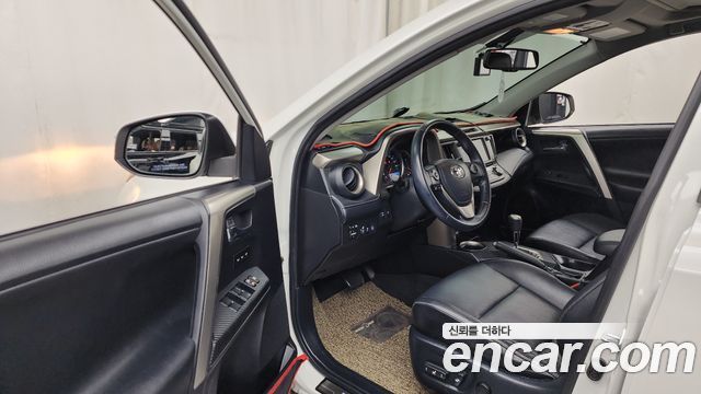 Toyota RAV4 2014 — photo 10