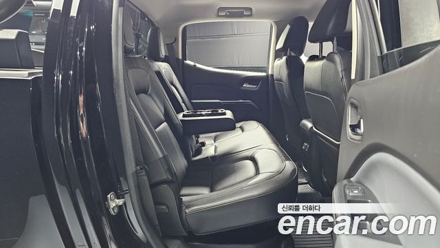 Chevrolet Korea Colorado 2021 — photo 11