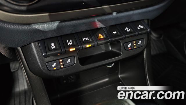 Chevrolet Korea Colorado 2021 — photo 12