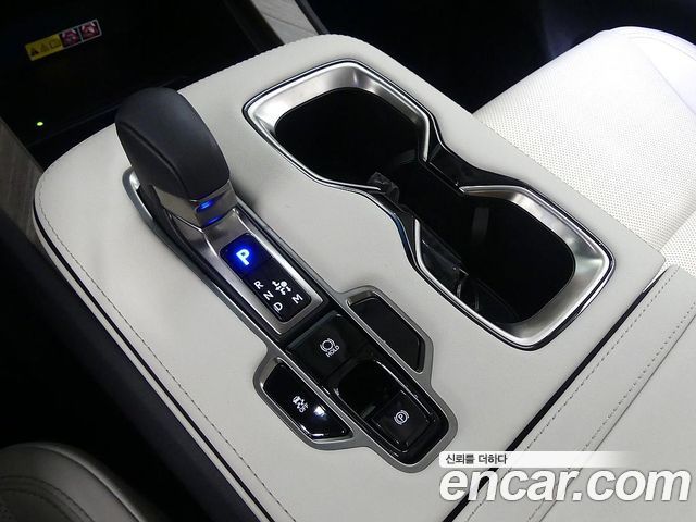 Lexus LM 2025 — photo 8