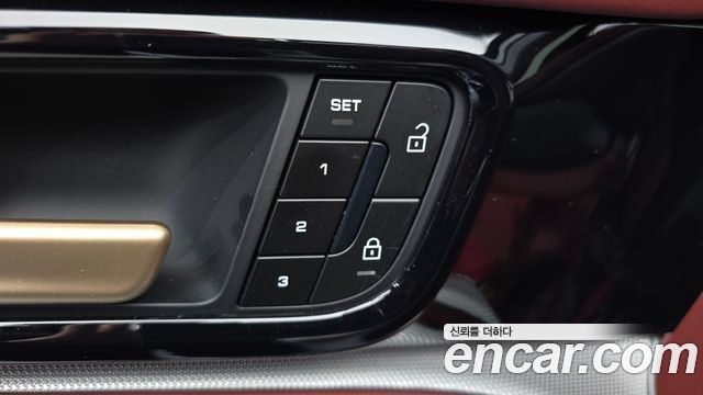 Porsche Panamera 2025 — photo 22