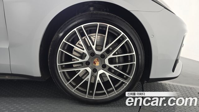 Porsche Panamera 2025 — photo 7