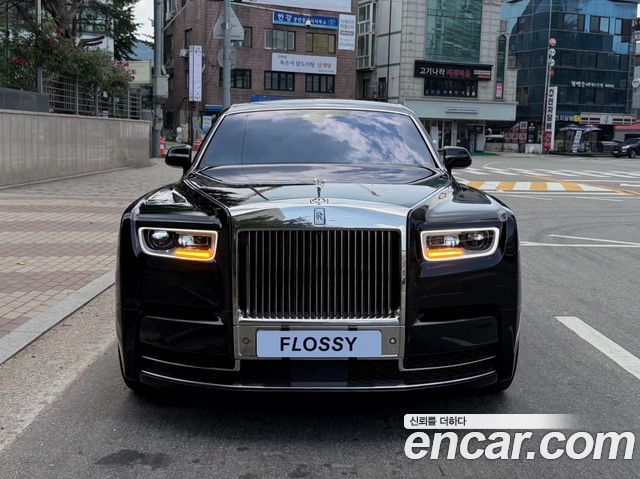 Rolls-Royce Phantom 2019 — photo 3