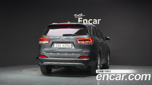 Kia Sorento 2015 — photo 4