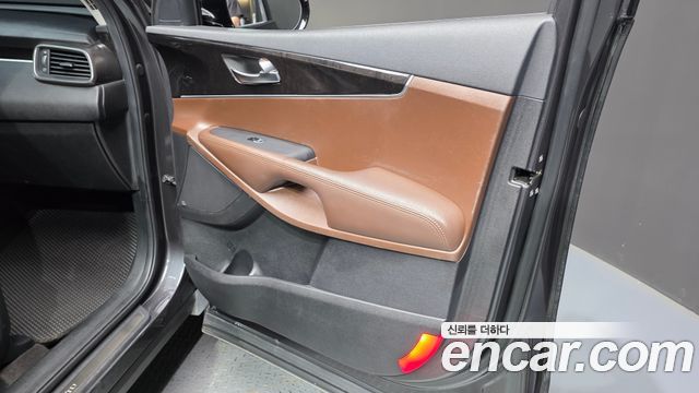 Kia Sorento 2015 — photo 14