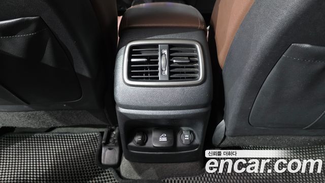 Kia Sorento 2015 — photo 32