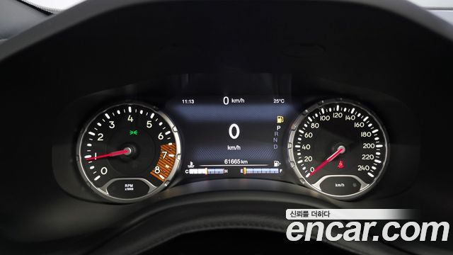 Jeep Renegade 2020 — photo 11