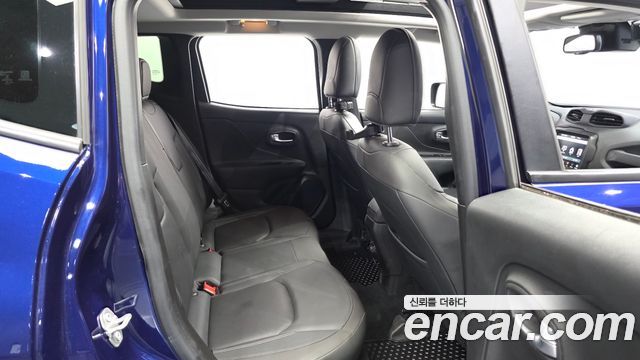 Jeep Renegade 2020 — photo 17