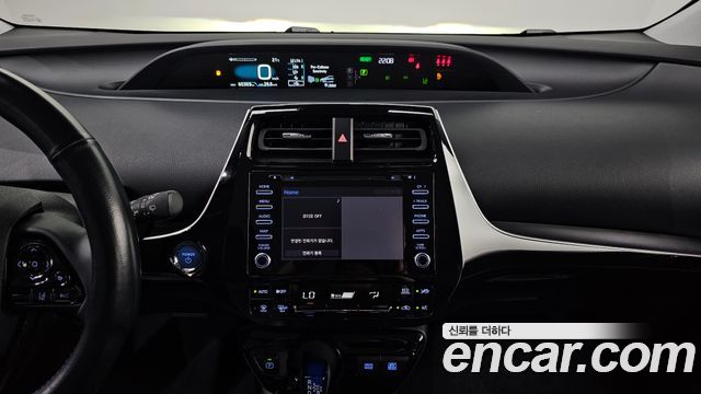 Toyota Prius 2022 — photo 19