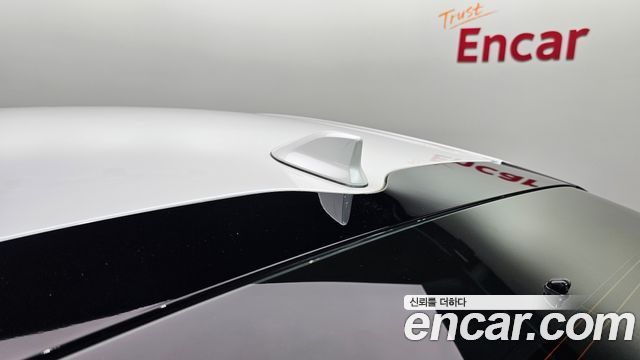 Toyota Prius 2022 — photo 30