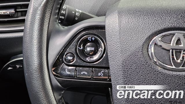 Toyota Prius 2022 — photo 32