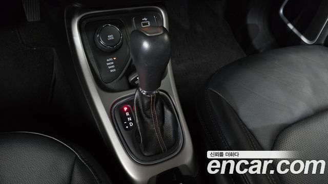 Jeep Compass 2018 — photo 12