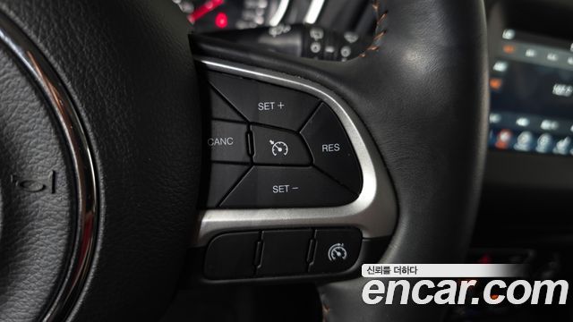 Jeep Compass 2018 — photo 20