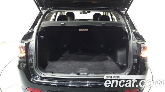 Jeep Compass 2018 — photo 22