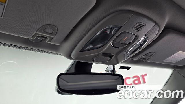 Jeep Compass 2018 — photo 23