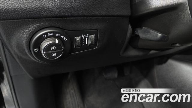 Jeep Compass 2018 — photo 24