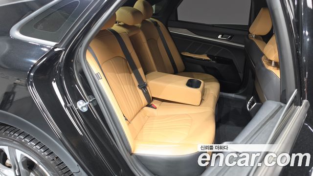 Kia K5 2023 — photo 18