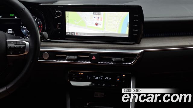 Kia K5 2023 — photo 20