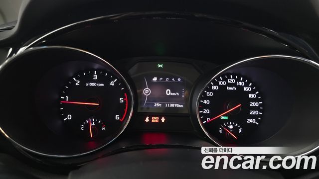 Kia Canival 2016 — photo 8