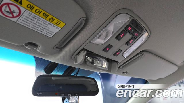 Kia Canival 2016 — photo 18