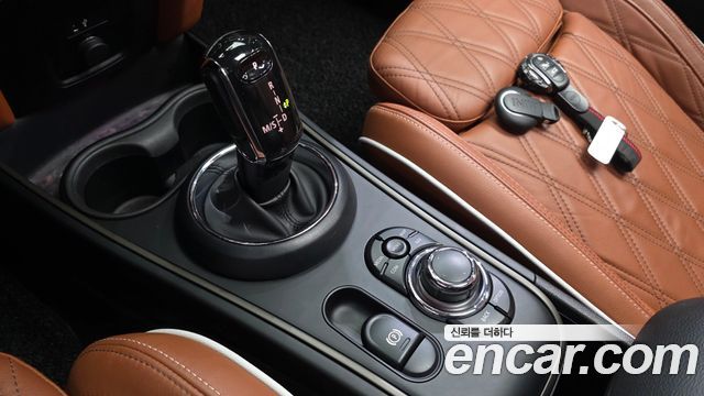 Mini Countryman 2022 — photo 12