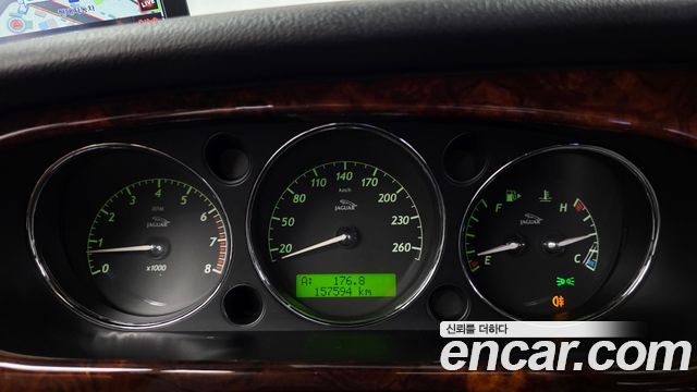 Jaguar XJ-8 2005 — photo 8
