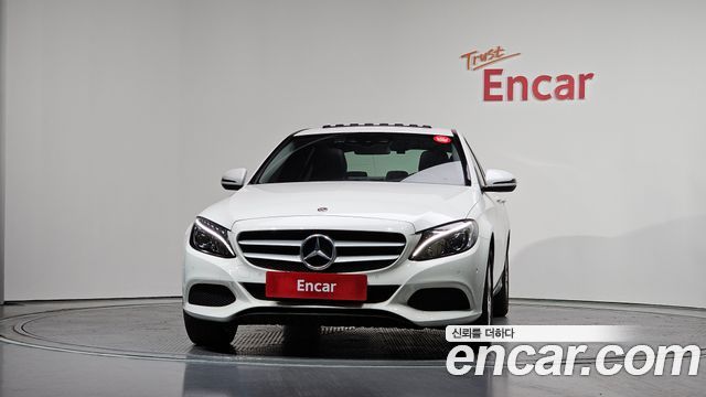 Mercedes-Benz C-Class 2018 — photo 3