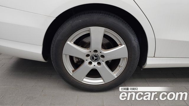 Mercedes-Benz C-Class 2018 — photo 5