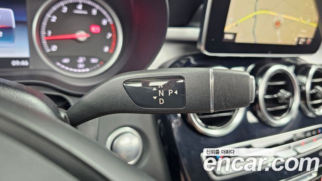 Mercedes-Benz C-Class 2018 — photo 12