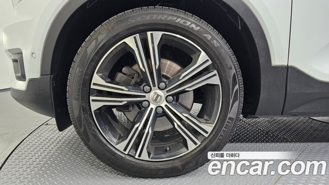 Volvo XC40 2021 — photo 5